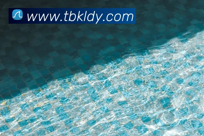 篮球比赛中如何在防守成功后快速切入反击节奏